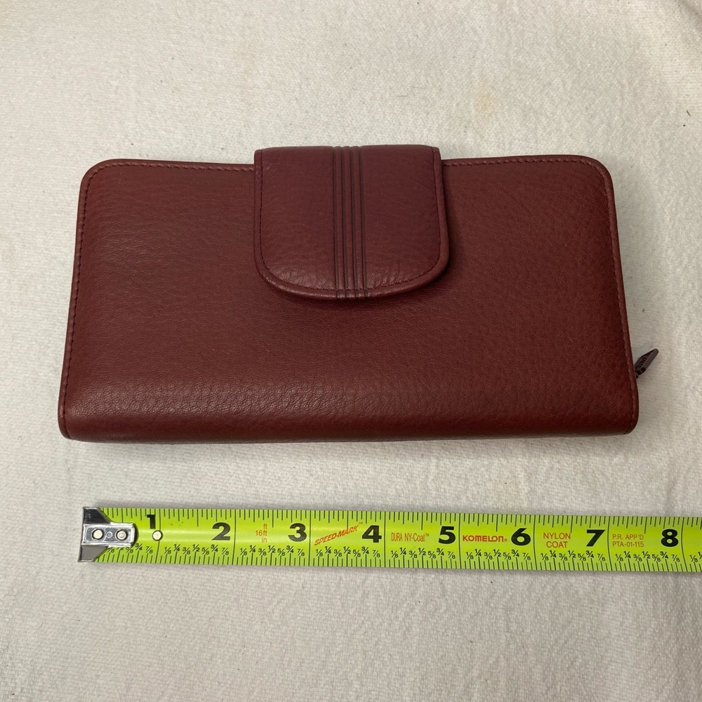 Buxton Burgundy Cowhide‎ Wallet